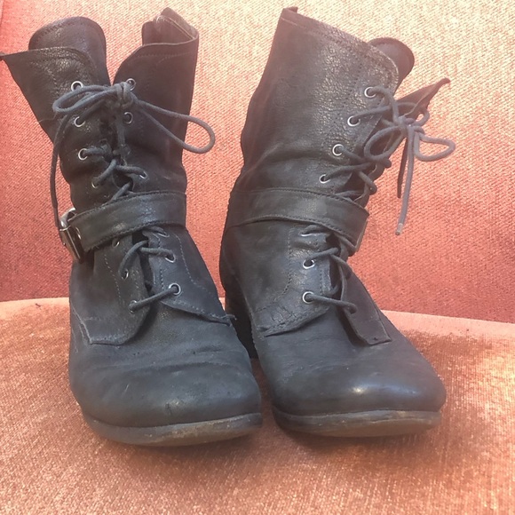 Prada Boots size 38 - Picture 3 of 9